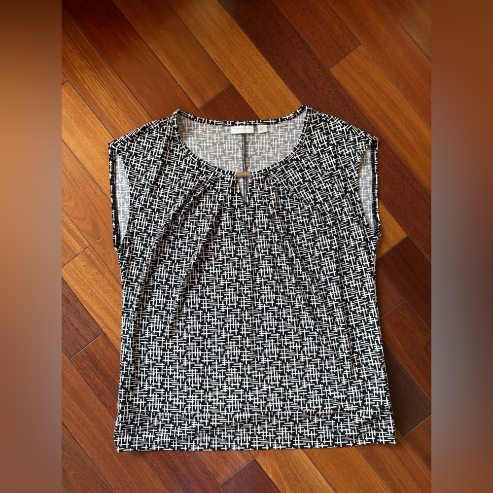 New York & Company Black and White Patterned Top - Size L